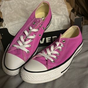 Like new converse